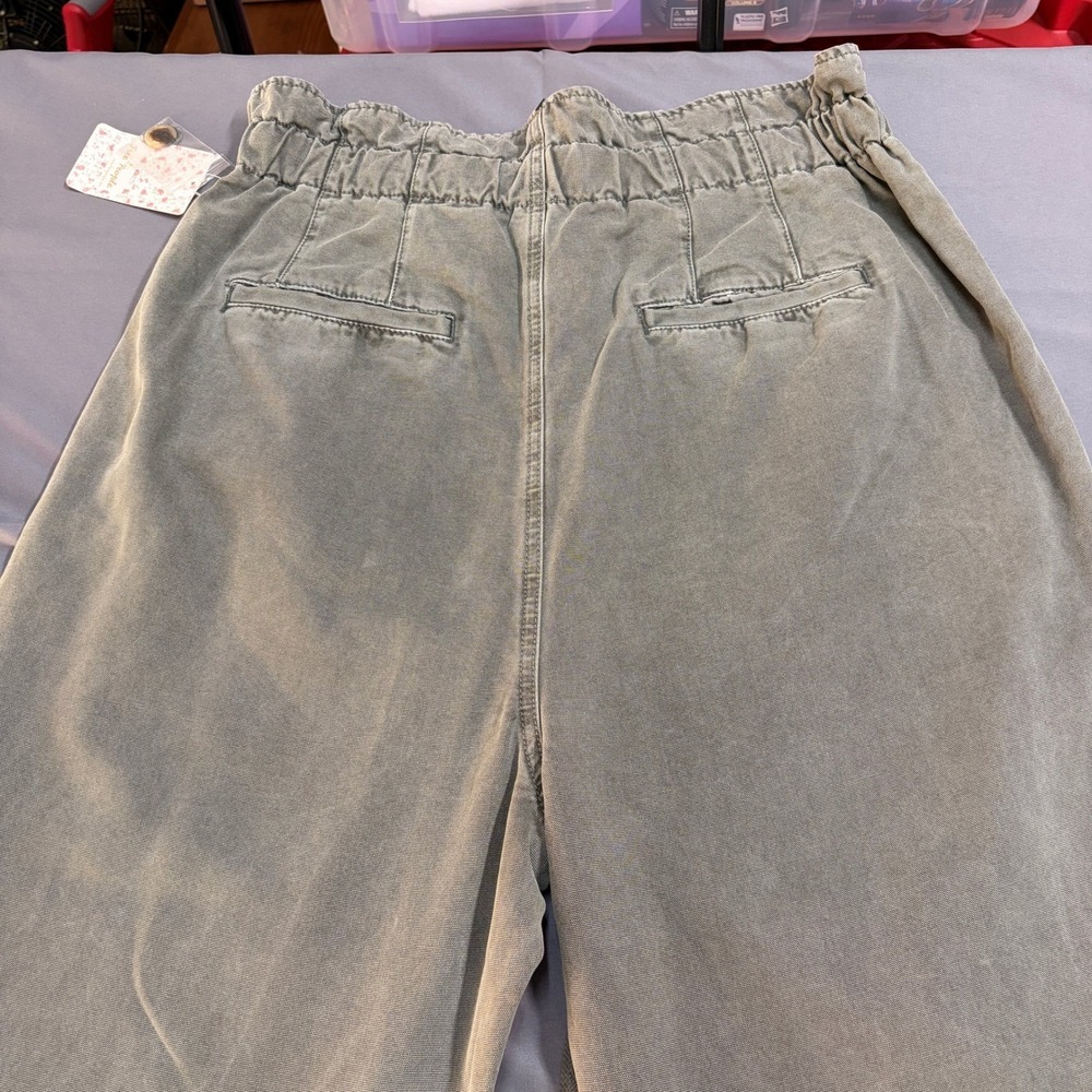 Free People Sugar Kelp Paperbag Waist Pants Olive Green OB934529 Size Large NWT - Picture 5 of 12